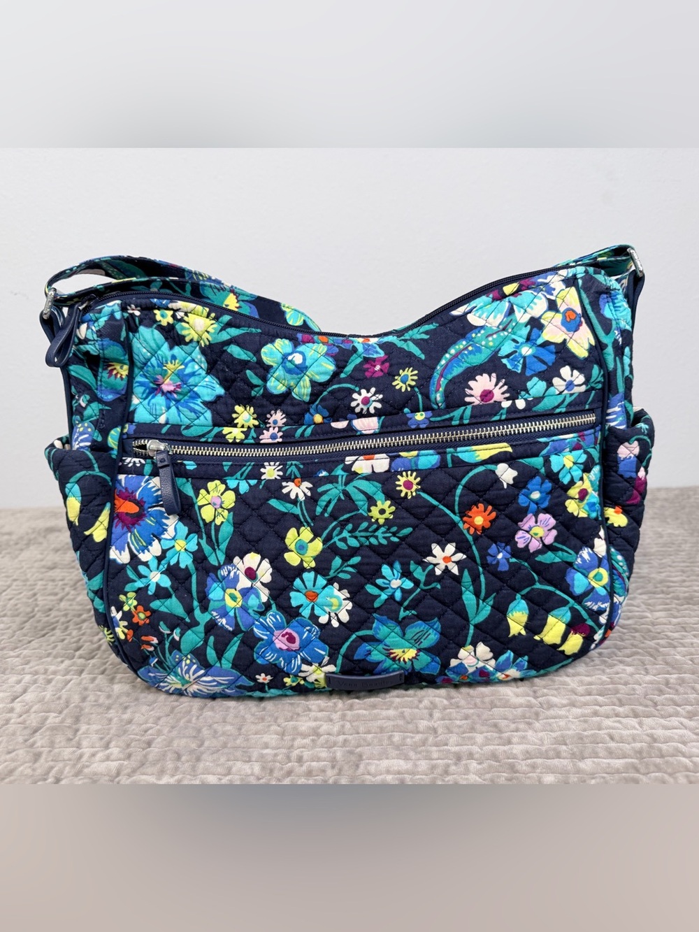 VERA BRADLEY On the Go Crossbody Bag Midnight Blues Retired Print Quilted Floral